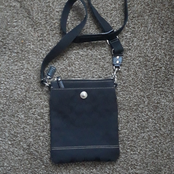 Coach Handbags - Coach Crossbody